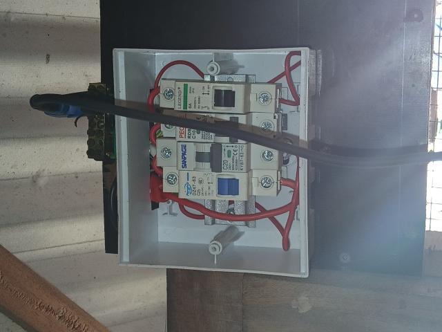 Meter Box are e mena inanon te mwenga are e katitiki man Baokin te iti.