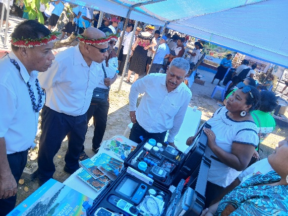 Minister's with Director Santanu